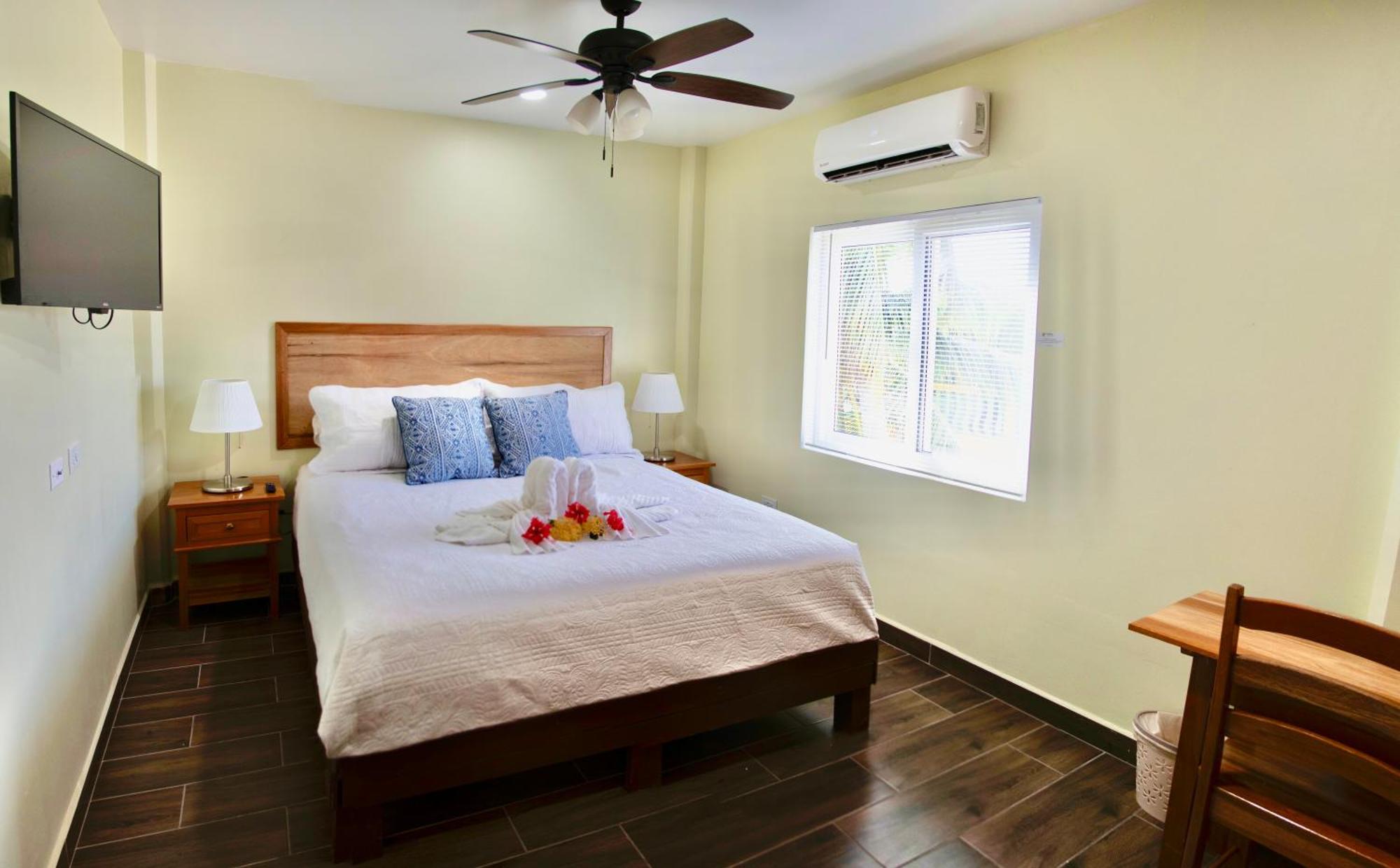 Meme'S Place Placencia Ngoại thất bức ảnh