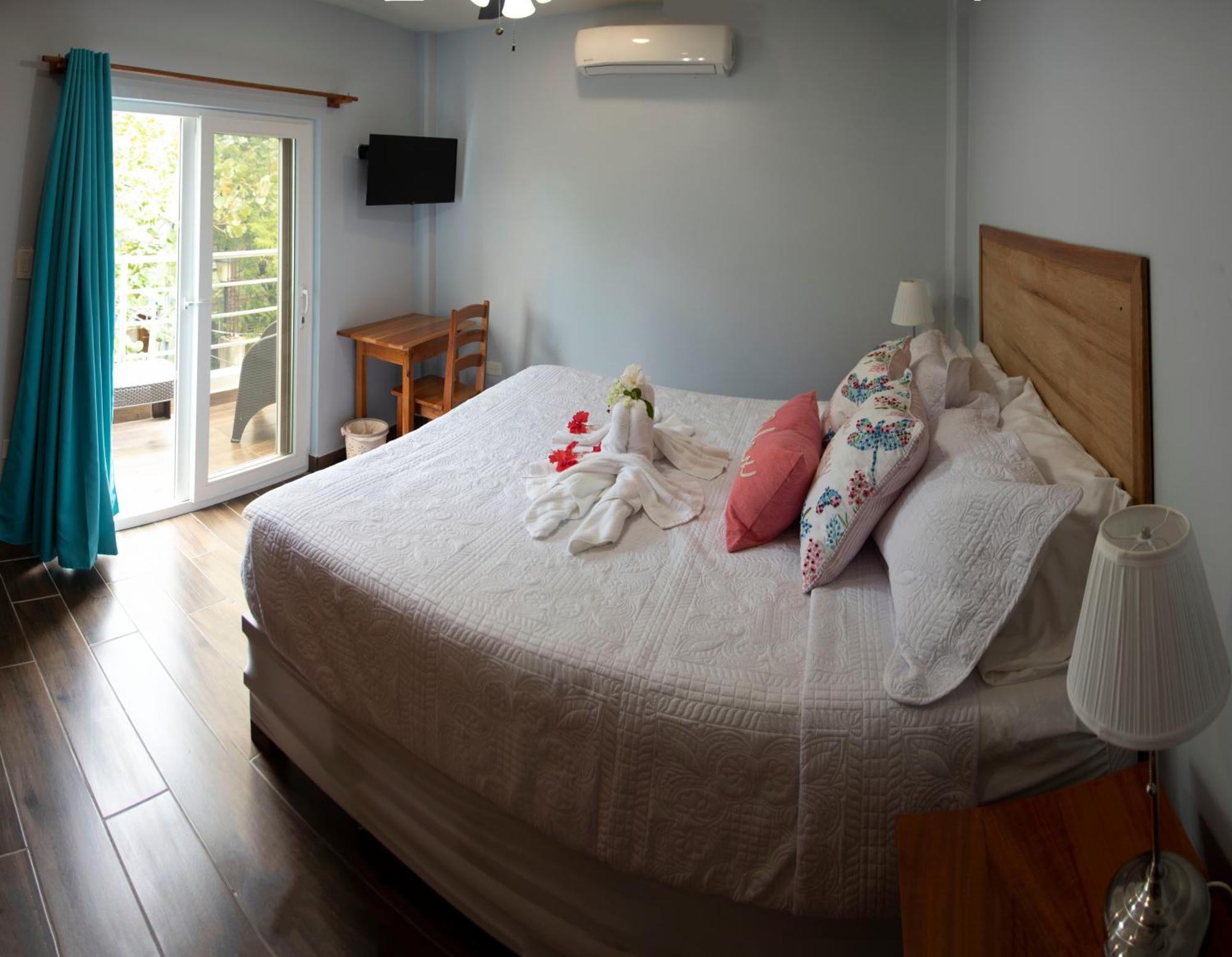 Meme'S Place Placencia Ngoại thất bức ảnh