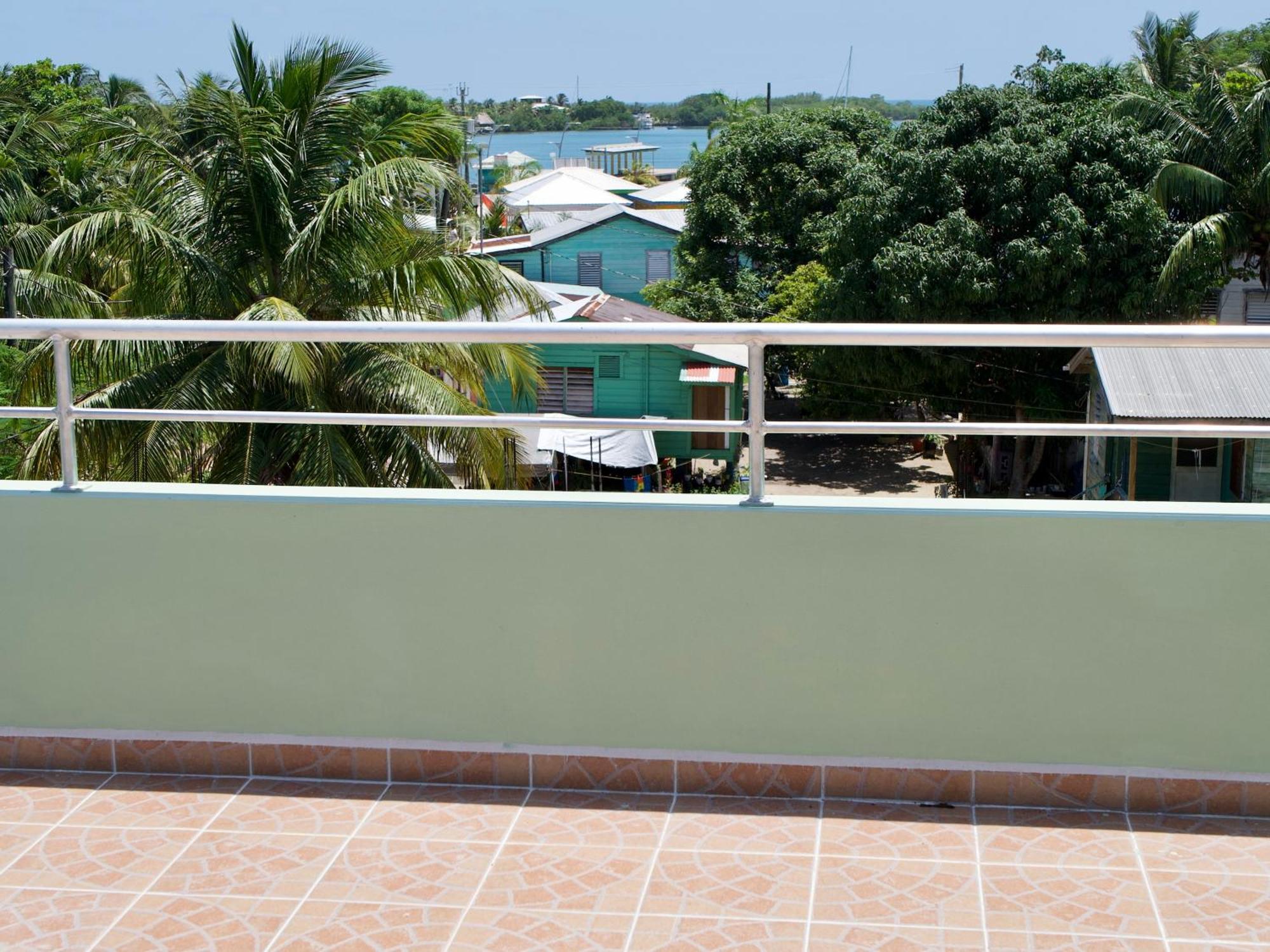 Meme'S Place Placencia Ngoại thất bức ảnh